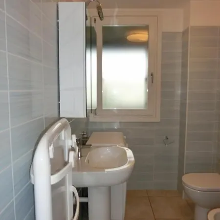 Recently Built House With Swimming Pool Lejlighed